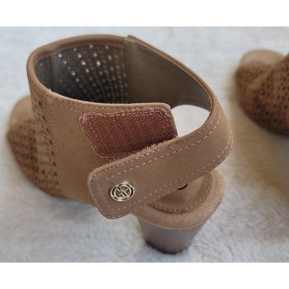 Giani Bernini Josieyy Memory Foam Shooties - Picture 9 of 16